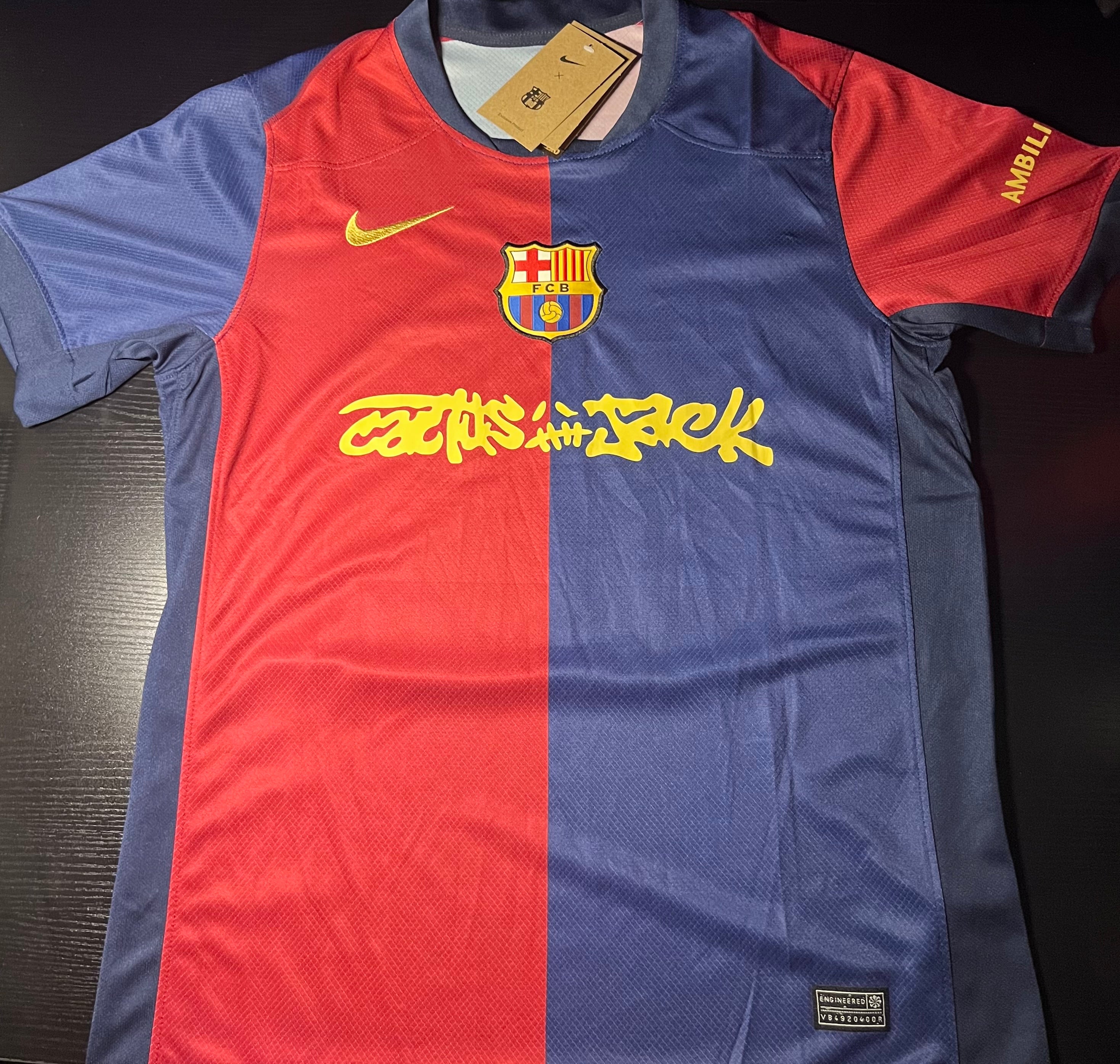 Barcelona Trikot                              Nike x Travis Scott